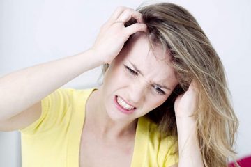 [ Tìm hiểu ] Đau chân tóc là bệnh gì? Có nguy hiểm không?